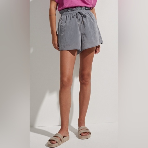 Varley Pants - Varley Tulair Shorts in Wind Blue XL